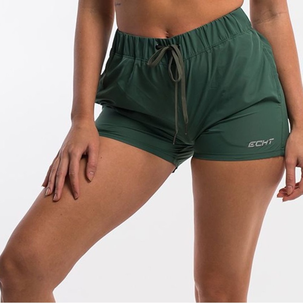 Echt Tempo Shorts - Pine Green